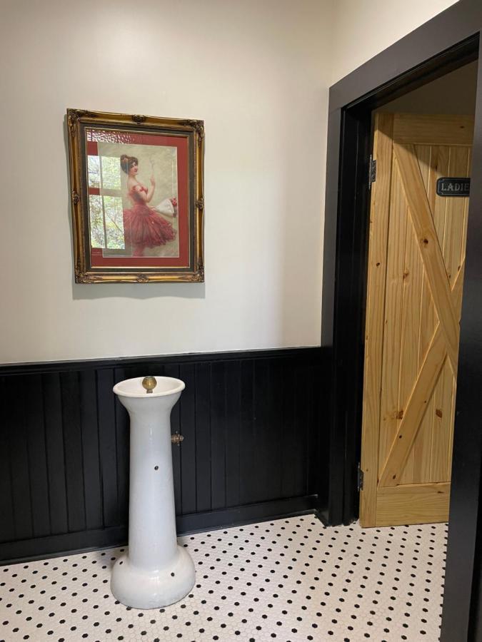 Beard And Lady Inn Chester Εξωτερικό φωτογραφία